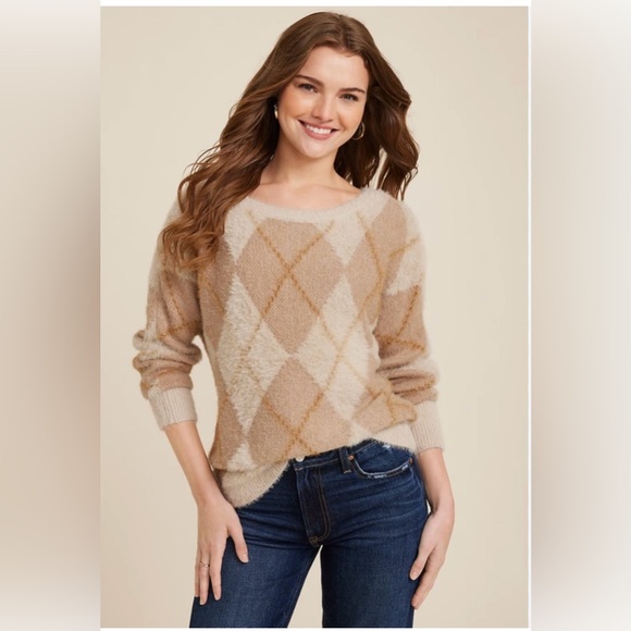 Maurices Sweaters - Maurices Tan and Cream Argyle Sweater